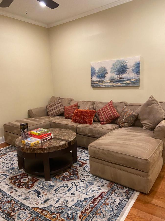 Modern 3-Bedroom, Big Fence Yard, Pets Stay Free دورهام المظهر الخارجي الصورة