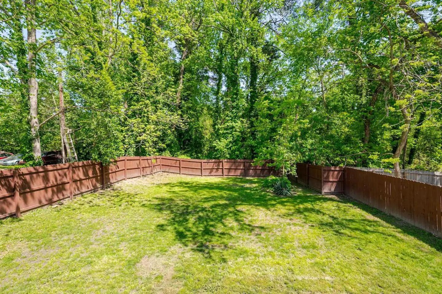 Modern 3-Bedroom, Big Fence Yard, Pets Stay Free دورهام المظهر الخارجي الصورة